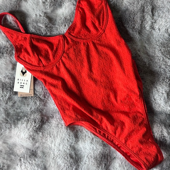 Billabong Good Vibes Emma Red One Piece Small - Picture 3 of 17